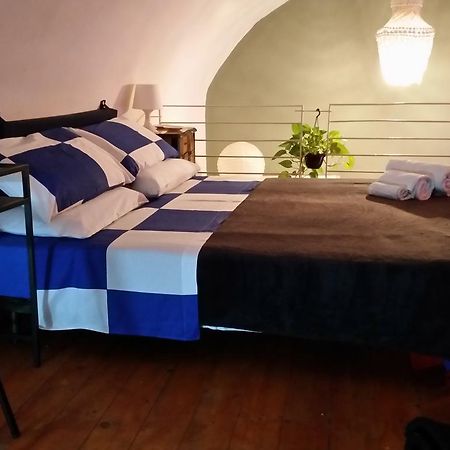 Il Pozzo Di Santa Teresa Apartment Catania Room photo